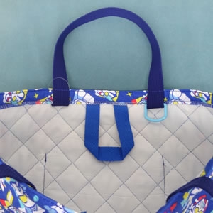 ウルトラの母の手作り風キルトシリーズ レッスンバッグ ヒーロー集合：1